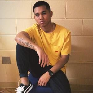 Meet your Posher, Dueñas